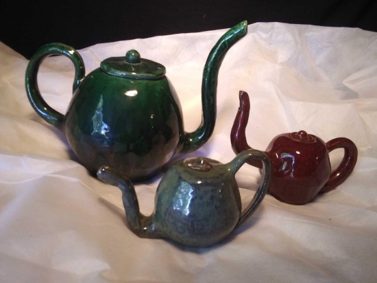 Custom Pottery 3 Pc Pitcher Set