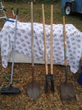 4 Pc Tool Lot: Spade, Flathead shovel, post hole diggers, scuzz brush