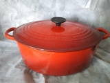 RED 6-3/4-quart oval-shaped French Oven