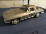 1963 Corvette Stingray James B Beam decanter Bottle with Contents NO SHIPPING