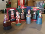 group of for Keepsake ornaments, Dickens carolers, 3 in box