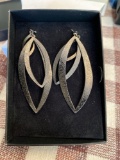 Textured Fashion Earring Hematite in box