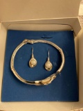 Calla Lily Bracelet and Earrings Gift Set in box