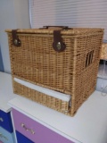 Very Nice Large Puicbic Basket with Pull-out Plate Tray