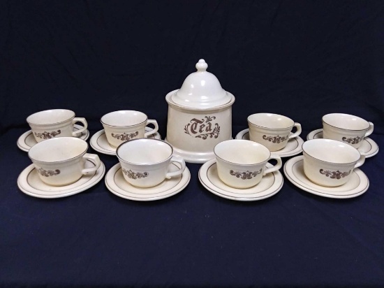 (17) Pc Pfaltzgraff The Village pattern 8 Place tea set