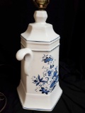Vintage DELFT style Ceramic Table Lamp, blue and white