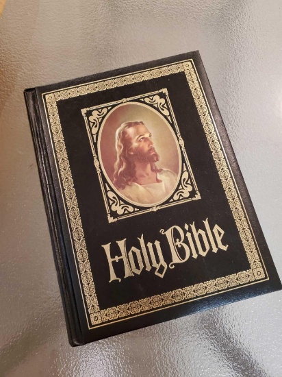 Holy Bible, king James version, red letter edition, family