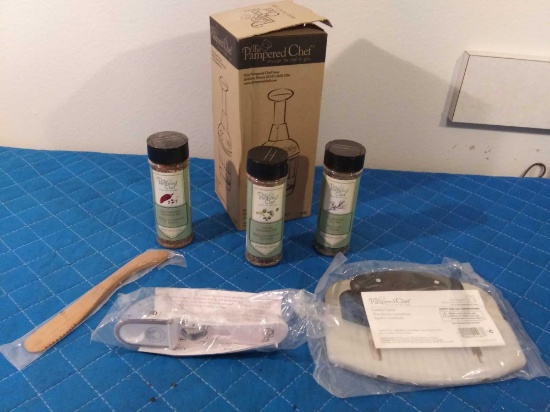 GREAT New Unused Pampered Chef Products