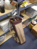 Petit Vintage Golf Bag with Clubs