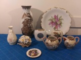 China grouping of Oriental and Victorian style pieces