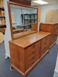 Vintage 8 drawer dresser with mirror, American By Martinsville