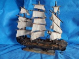 vintage FRAGATA ESPANOLA 1789, wooden model Ship