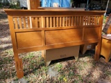 Nice Oak Finish Wood Headboard, open slat, with king metal frame