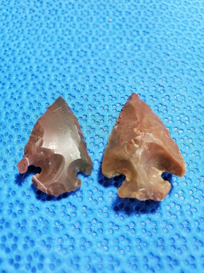 American Indian artifact - pair of arrowheads, points