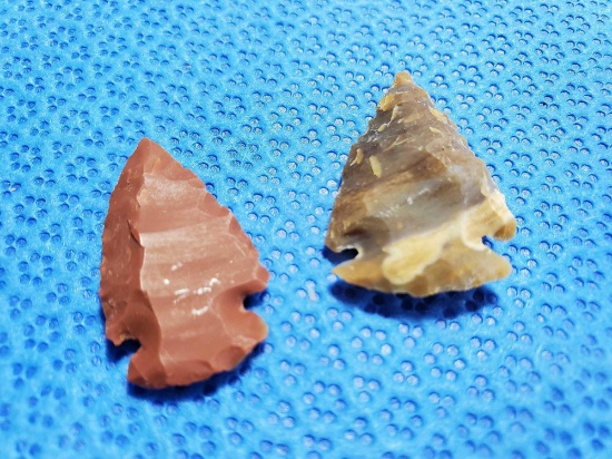 American Indian artifact - pair of arrowheads, points