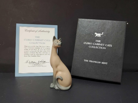 Vintage 1986 Franklin Mint The Curio Cabinet Cats Collection: Valencia, and Collection certificate