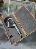 Mitutoya BLADE MICROMETER WITH NON-ROTATING SPINDLE, 122-101