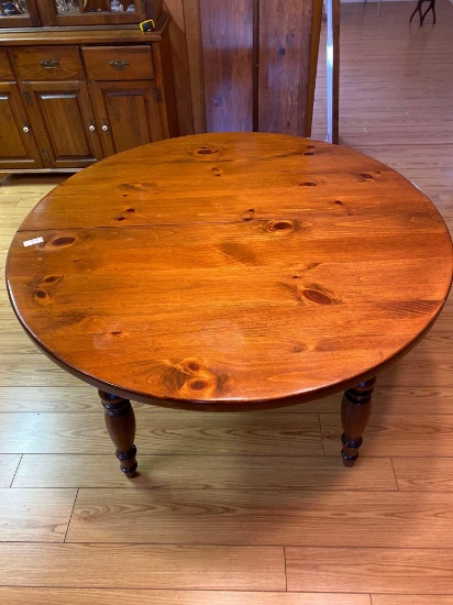 Rustic thick pine adjustable farm dining table with 3 leaves