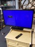 RCA 32in LED LCD HDTV, DVD combo