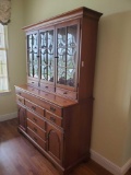 BEAUTIFUL PENNSYLVANIA HOUSE , 2 piece, bubble glass Cabinet