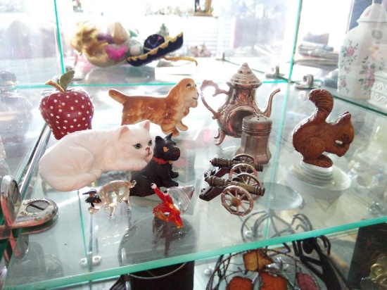 tiny and petite animals, cannons, glass figures