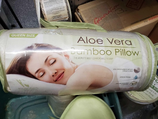 New In package Aloe Vera BAMBOO PILLOW, queen