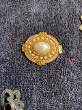 Fancy Carol Lee Pearl bead and gold tone brooch pin