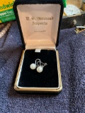 Authentic 14k white gold and pearl earrings in vintage US Diamond Imports box