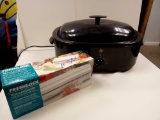 KITCHEN TIME. FRESH LOCK VACUUM SEALER, IN BOX AND GE CHAFING Cooker