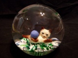 VINTAGE GIBSON CAT 1998 GLASS PAPERWEIGHT