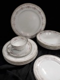 20 pc. Noritake GLENWOOD dinnerware - 4 place settings