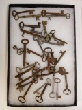 FUN GROUPING OF VERY OLD ANTIQUE KEYS, SKELETON