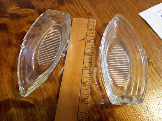 PAIR OF VINTAGE CLEAR GLASS BOAT ASHTRAYS