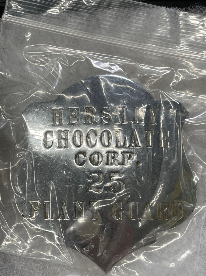 VINTAGE BADGE/HERSHEY CHOCOLATE CORP. - 25 PLANT GUARD