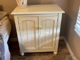 PAIR OF COTTAGE STYLE NIGHT STANDS