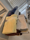 LARGE LOT OF BATH TOWELS - HANDS TOWELS