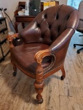 Nice Classic Executive style office desk chair on castors