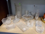 GROUPING OF VINTAGE GLASS INCLUDING FACETED STYLE WAFFLE, CLASSY