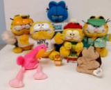 VINTAGE GROUP OF GARFIELD PLUSHIES, STUFFED ANIMALS, AND TY BEANS