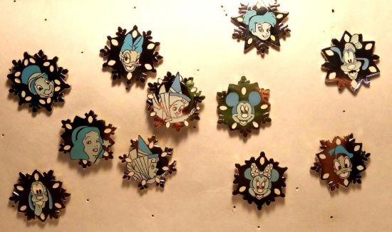 (11) 2007 DISNEYLAND RESORT HOTEL HIDDEN MICKEY COLLECTION SNOWFLAKE PINS