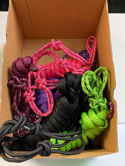 BOX FULL OF NYLON HORSE/TECH SUPPLIES INCLUDING HALTER, THICK ROPES, ALL APPEAR UNUSED