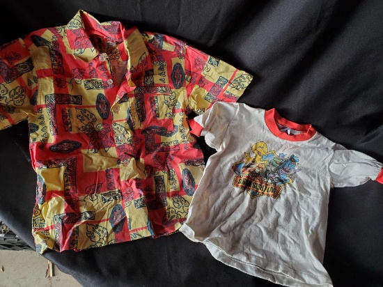 (2) COLLECTIBLE CHILDRENS SHIRTS - DISNEY HAWAIIAN, SESAME STREET TSHIRT