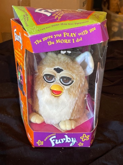 Vintage Electronic FURBY, in box