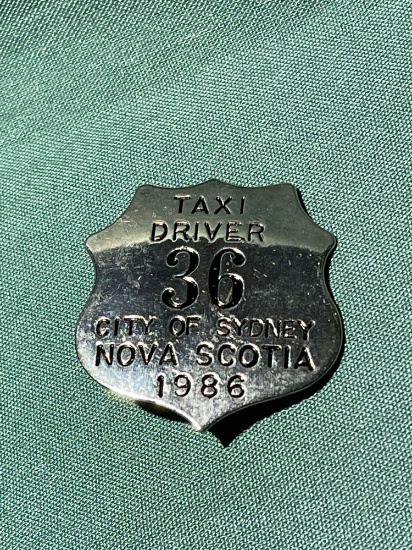 1986 TAXI DRIVER BADGE CITY OF SYDNEY NOVA SCOTIA, No. 36