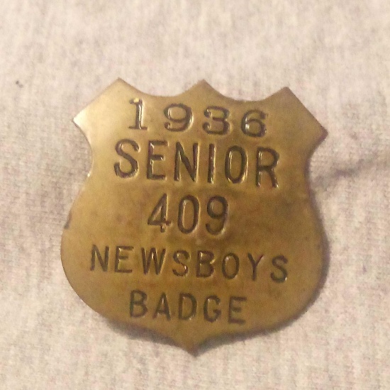 1936 NEWSBOYS BADGE, SENIOR, NO 409