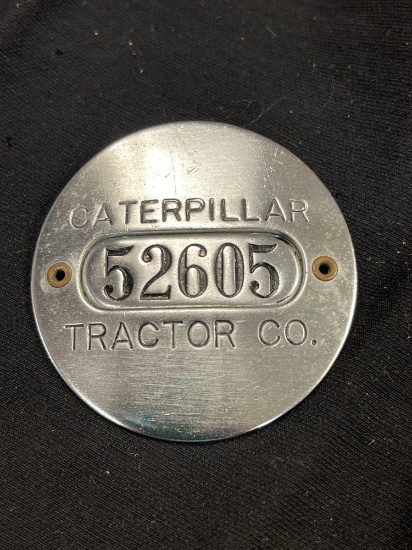 Vintage Caterpillar Tractor Co. Employee/Worker Badge, No. 52605