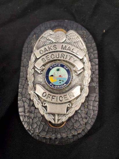 Vintage Badge - OAKS MALL SECURITY OFFICER - State of Florida, Gainesville