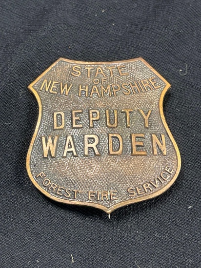 VINTAGE BADGE, STATE OF NEW HAMPSHIRE, DEPUTY WARDEN, FOREST FIRE DIVISION