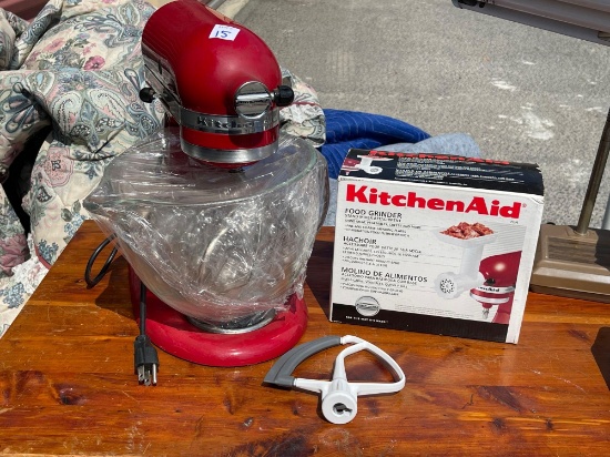 DELUXE EDITION KITCHENAIDE MIXER WITH ATTACHMENTS