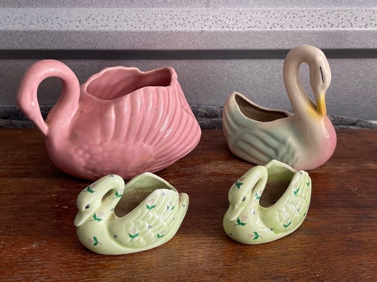 SET OF 4 COLORFUL VINTAGE SWANS, CERAMIC